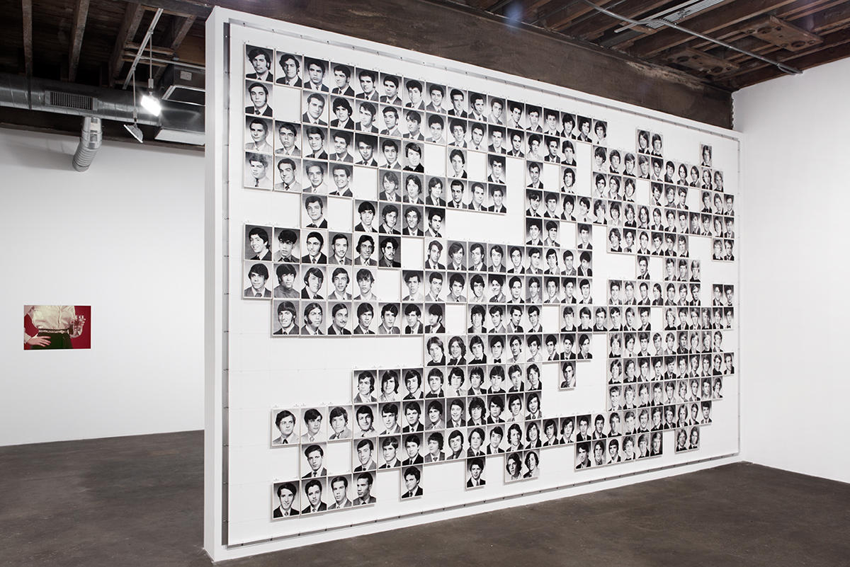 It is better to shine than to reflect, installation view.